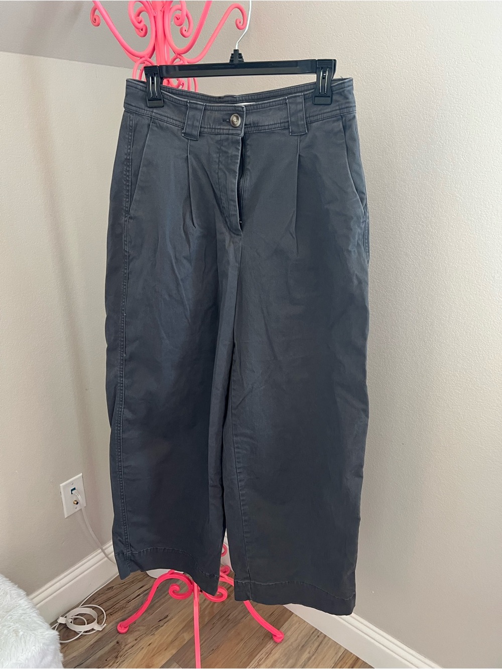 Old Navy Wide-Leg Pants — Charcoal